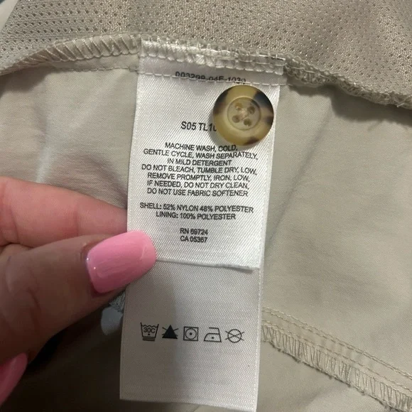 Columbia Tan Utility Vest Size M | Zip Front Hiking Outdoor Fishing Camping - Picture 8 of 10